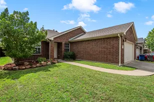 725 Cedar Cove Dr, Princeton, TX 75407 - Photo 1