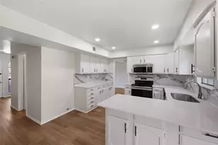 6706 Greenspring Dr, Arlington, TX 76016 - Photo 7