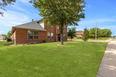 1362 Vermont Avenue, Lancaster, TX 75134 - Photo 3