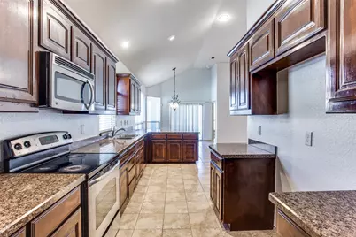 6612 Friendsway Drive, Fort Worth, TX 76137 - Photo 7