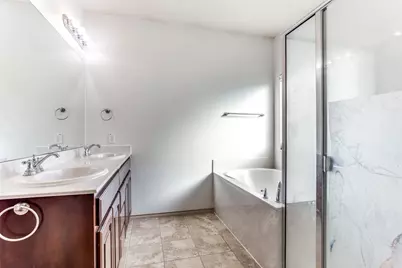 6612 Friendsway Drive, Fort Worth, TX 76137 - Photo 9