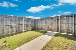 455 Eagle Wind Wy, Ferris, TX 75125 - Photo 17