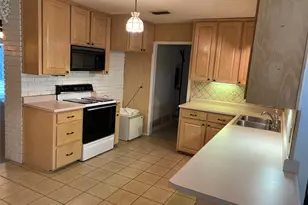 623 Club Oak Dr, River Oaks, TX 76114 - Photo 5