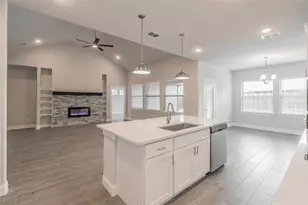 232 Gardenia Dr, Azle, TX 76020 - Photo 9