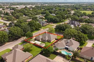 700 Brandon Dr, Cleburne, TX 76033 - Photo 3