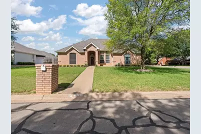 700 Brandon Drive, Cleburne, TX 76033 - Photo 25