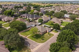 700 Brandon Dr, Cleburne, TX 76033 - Photo 17