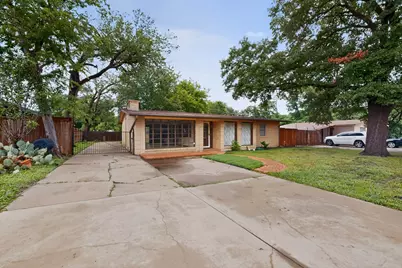 1903 Skylark Drive, Arlington, TX 76010 - Photo 3