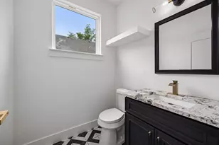 3708 Hammerly Dr, Dallas, TX 75212 - Photo 17