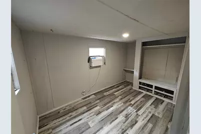411 E Locust Street, Whitewright, TX 75491 - Photo 7