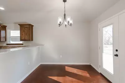 806 E 12th Street, Bonham, TX 75418 - Photo 11