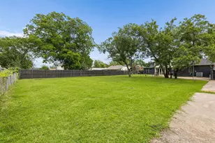 901 Wood St, Royse City, TX 75189 - Photo 25