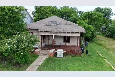 1713 E Tucker Street, Fort Worth, TX 76104 - Photo 1