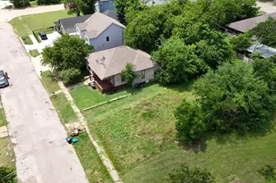 1713 E Tucker St, Fort Worth, TX 76104 - Photo 5