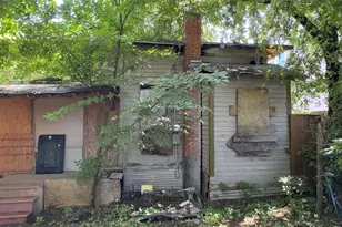 1713 E Tucker St, Fort Worth, TX 76104 - Photo 27