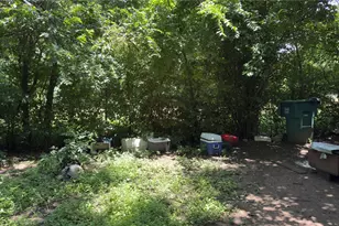 1713 E Tucker St, Fort Worth, TX 76104 - Photo 31