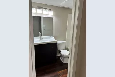 5201 Curzon Avenue #3, Fort Worth, TX 76107 - Photo 9