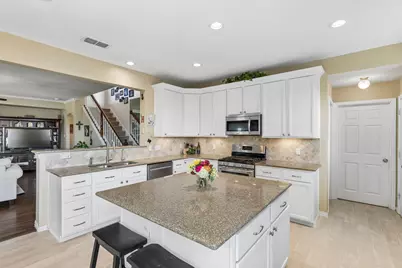 8410 Lexington Court, Rowlett, TX 75089 - Photo 7