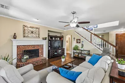 8410 Lexington Court, Rowlett, TX 75089 - Photo 9