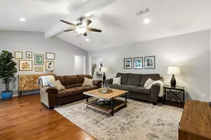 1809 Greenway Dr, Plano, TX 75075 - Photo 9