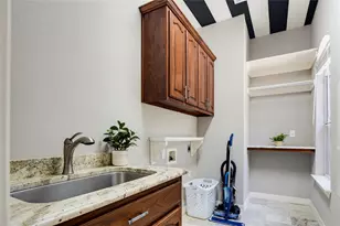 3905 Rothschild Dr, Flower Mound, TX 75022 - Photo 39