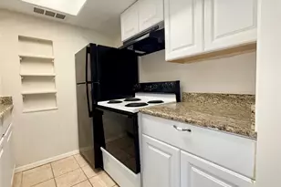 12818 Midway Rd, Dallas, TX 75244 - Photo 9