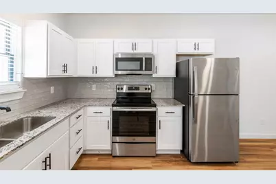 1139 Kings Highway #103, Dallas, TX 75208 - Photo 15
