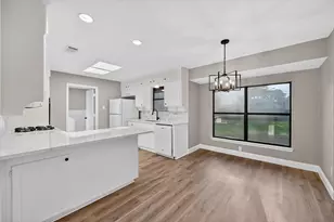 2515 Avonhill Dr, Arlington, TX 76015 - Photo 11