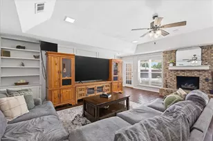2008 Iron Horse Ct, Arlington, TX 76017 - Photo 15