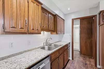 2008 Iron Horse Court, Arlington, TX 76017 - Photo 9