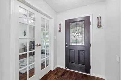 2008 Iron Horse Court, Arlington, TX 76017 - Photo 3