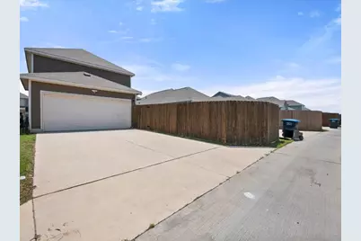 5701 Willamette Drive, Fort Worth, TX 76119 - Photo 29