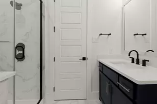 11870 Cherrydale Dr, Frisco, TX 75035 - Photo 31