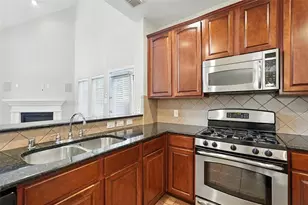 2101 Broadstone Dr, Plano, TX 75025 - Photo 9
