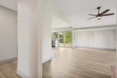 2903 Winterberry Drive, Carrollton, TX 75007 - Photo 5