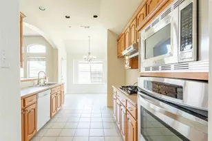 11990 Cobblestone Dr, Frisco, TX 75035 - Photo 13
