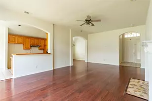 11990 Cobblestone Dr, Frisco, TX 75035 - Photo 3