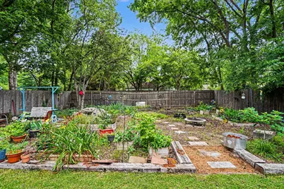 1327 Lanius Street, Gainesville, TX 76240 - Photo 13