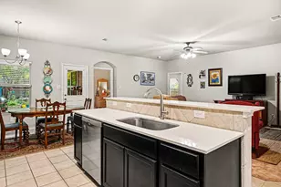 1327 Lanius St, Gainesville, TX 76240 - Photo 3