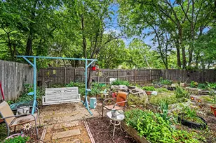 1327 Lanius St, Gainesville, TX 76240 - Photo 11