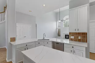 1117 Apache Lake Dr, Carrollton, TX 75010 - Photo 11