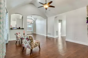 8113 Greenwood Dr, Plano, TX 75025 - Photo 5