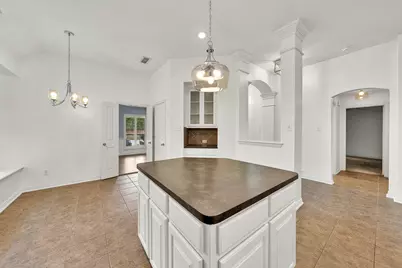 913 Honeysuckle, Grapevine, TX 76051 - Photo 17