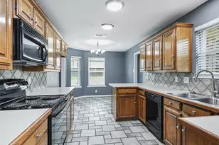 508 Castlegate St, Howe, TX 75459 - Photo 5