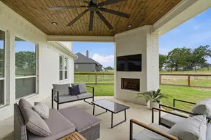 815 Wind Riv Pass, Azle, TX 76020 - Photo 29