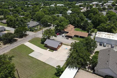 111 N Baker Street #B, Granbury, TX 76048 - Photo 5