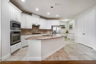 8316 Lindsay Gardens, The Colony, TX 75056 - Photo 9