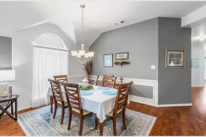 10802 Saint Annes Drive, Rowlett, TX 75089 - Photo 9
