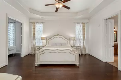 200 San Bernard Drive, Irving, TX 75039 - Photo 9