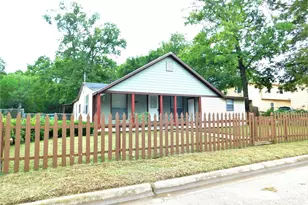 1007 W Collins St, Denton, TX 76201 - Photo 1